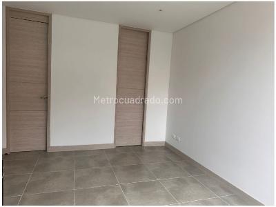Apartaestudio en venta en El Poblado, Medellín, 68 m² · foto 3 de 8