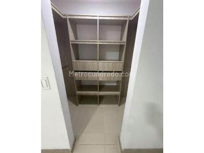 Apartamento de 3 alcobas en venta en Las Lomitas, Sabaneta, 86 m² · foto 12 de 16