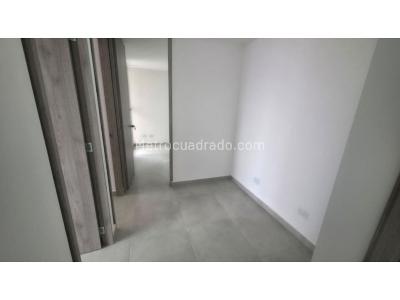 Apartamento de 3 alcobas en venta en Las Lomitas, Sabaneta, 84 m² · foto 3 de 17