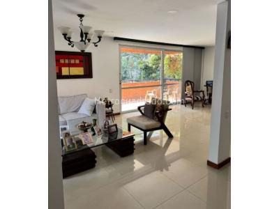 Casa de 4 alcobas en venta en Benedictinos, Envigado, 390 m² · foto 2 de 20