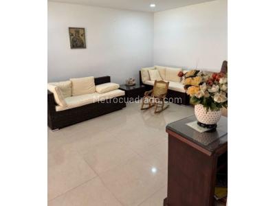 Casa de 4 alcobas en venta en Benedictinos, Envigado, 390 m² · foto 11 de 20