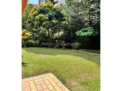 Casa de 4 alcobas en venta en Benedictinos, Envigado, 390 m² · foto 14 de 20
