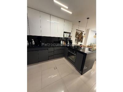 Casa de 3 alcobas en venta en Camino Verde, Envigado, 138 m² · foto 2 de 20