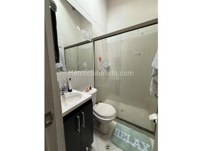 Casa de 3 alcobas en venta en Camino Verde, Envigado, 138 m² · foto 17 de 20