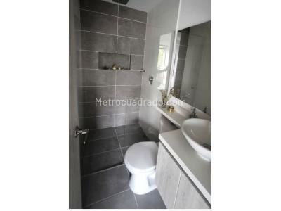 Apartamento en venta en Envigado, Envigado · foto 3 de 18