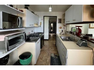 Apartamento de 3 alcobas en venta en El Poblado, Medellín, 97 m² · foto 6 de 12