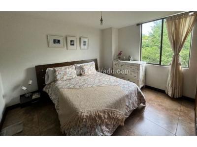 Apartamento de 3 alcobas en venta en El Poblado, Medellín, 97 m² · foto 10 de 12