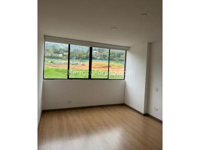 Apartaestudio en venta en El Escobero, Envigado, 60 m² · foto 3 de 12