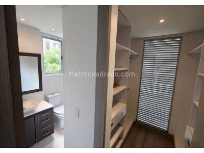 Casa de 4 alcobas en venta en San Remo, Sabaneta, 470 m² · foto 14 de 20