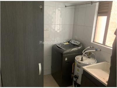 Apartamento de 3 alcobas en venta en Laureles, Medellín, 118 m² · foto 8 de 16