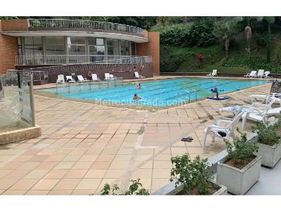 Apartamento de 3 alcobas en venta en Laureles, Medellín, 118 m² · foto 14 de 16