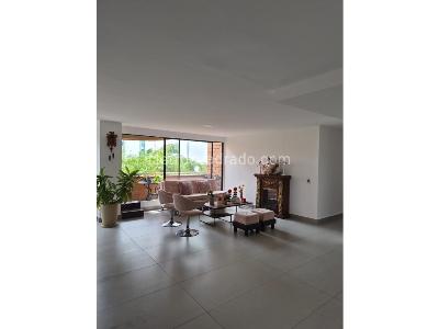 Apartamento de 3 alcobas en venta en El Poblado, Medellín, 145 m² · foto 6 de 7