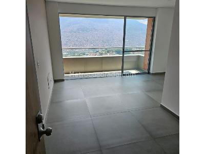 Apartamento de 2 alcobas en venta en Amazonia, Bello, 64 m² · foto 5 de 20