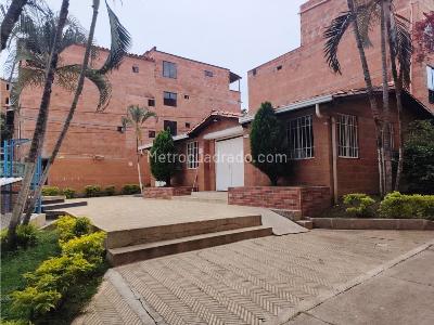 Casa de 3 alcobas en venta en Niquia, Bello, 65 m² · foto 4 de 20
