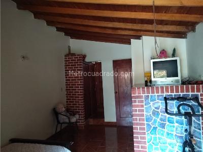 Casa de 3 alcobas en venta en Niquia, Bello, 65 m² · foto 8 de 20