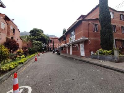 Casa de 3 alcobas en venta en Niquia, Bello, 65 m² · foto 16 de 20