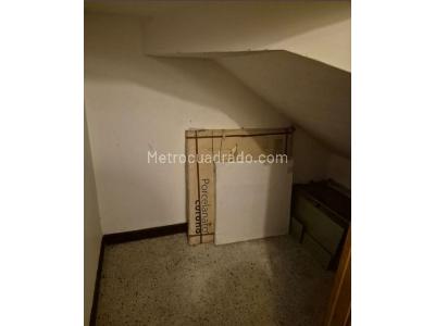 Casa de 3 alcobas en venta en Transversal Intermedia, Envigado, 320 m² · foto 6 de 20