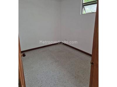 Casa de 3 alcobas en venta en Transversal Intermedia, Envigado, 320 m² · foto 15 de 20