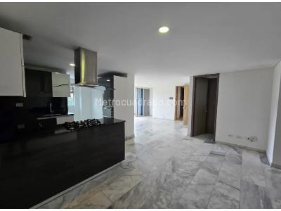Apartamento de 3 alcobas en venta en Conquistadores, Medellín, 107 m² · foto 2 de 18