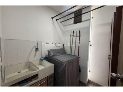 Apartamento en venta en La Floresta, Medellín · foto 7 de 16
