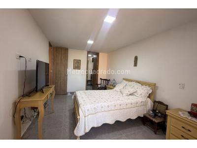Apartamento en venta en La Floresta, Medellín · foto 10 de 16