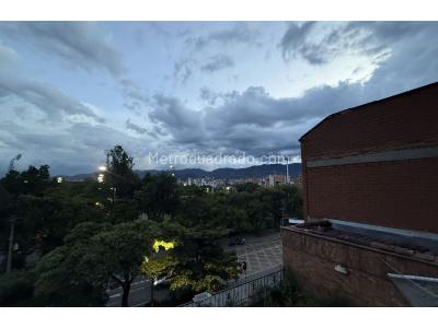 Apartamento de 2 alcobas en venta en Estadio, Medellín, 113 m² · foto 2 de 15