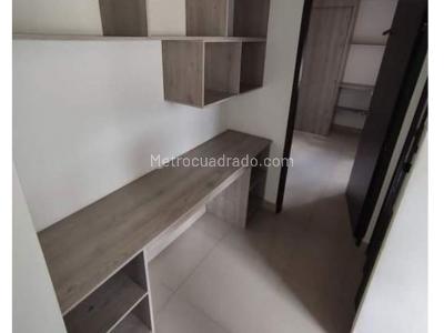 Apartamento de 3 alcobas en venta en Niquia, Bello, 56 m² · foto 2 de 9