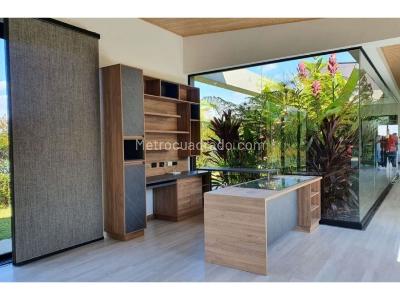 Casa de 4 alcobas en venta en Colombia / Antioquia / Rionegro, Rionegro, 540 m² · foto 18 de 20