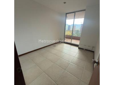 Apartamento de 3 alcobas en venta en El Poblado, Medellín, 96 m² · foto 4 de 15