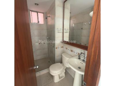 Apartamento de 3 alcobas en venta en El Poblado, Medellín, 96 m² · foto 9 de 15