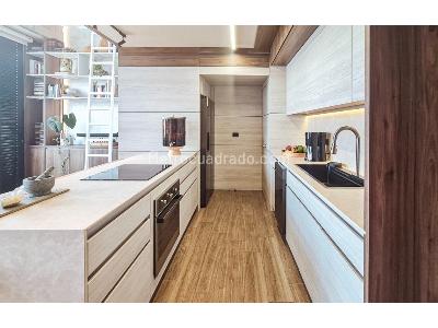 Apartamento de 1 alcoba en venta en Ciudad Del Rio, Medellín, 83 m² · foto 2 de 20