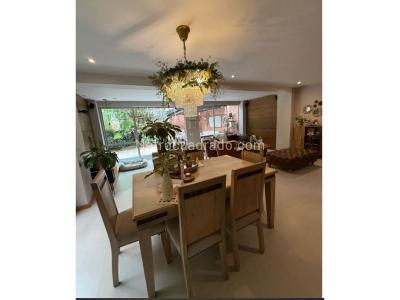 Casa de 3 alcobas en venta en Benedictinos, Envigado, 217 m² · foto 3 de 20