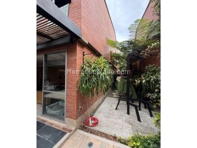 Casa de 3 alcobas en venta en Benedictinos, Envigado, 217 m² · foto 6 de 20