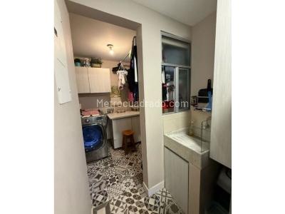 Casa de 3 alcobas en venta en Benedictinos, Envigado, 217 m² · foto 9 de 20