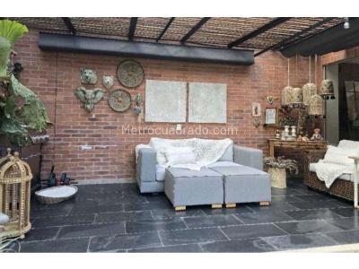 Casa de 3 alcobas en venta en Benedictinos, Envigado, 217 m² · foto 11 de 20