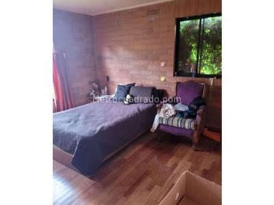 Casa de 3 alcobas en venta en Las Brujas, Envigado, 201 m² · foto 10 de 20