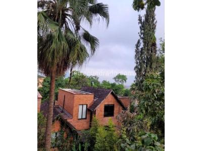 Casa de 3 alcobas en venta en Las Brujas, Envigado, 201 m² · foto 19 de 20