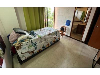 Casa de 5 alcobas en venta en Colombia / Antioquia / Envigado, Envigado, 236 m² · foto 14 de 20