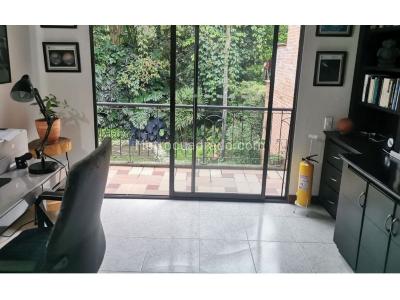 Casa de 5 alcobas en venta en Colombia / Antioquia / Envigado, Envigado, 236 m² · foto 18 de 20