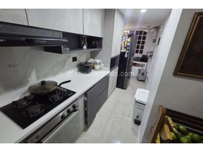 Casa de 3 alcobas en venta en Intermedia, Envigado, 270 m² · foto 4 de 20