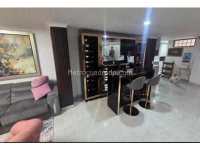 Casa de 3 alcobas en venta en Intermedia, Envigado, 270 m² · foto 5 de 20