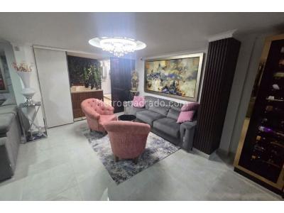 Casa de 3 alcobas en venta en Intermedia, Envigado, 270 m² · foto 10 de 20