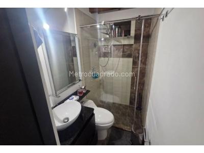 Casa de 3 alcobas en venta en Intermedia, Envigado, 270 m² · foto 17 de 20