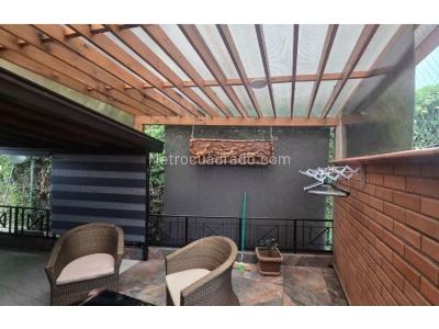 Casa de 3 alcobas en venta en Intermedia, Envigado, 270 m² · foto 19 de 20