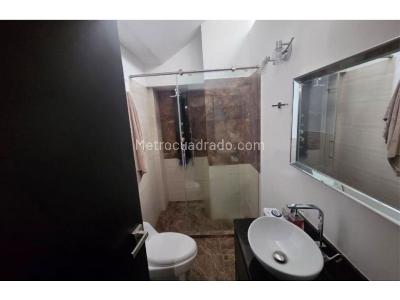 Casa de 3 alcobas en venta en Intermedia, Envigado, 270 m² · foto 20 de 20