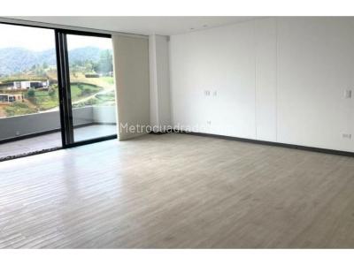 Casa de 3 alcobas en venta en Alto De Las Palmas, Envigado, 360 m² · foto 6 de 19