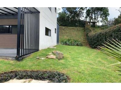 Casa de 3 alcobas en venta en Alto De Las Palmas, Envigado, 360 m² · foto 11 de 19