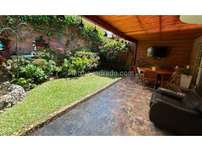Casa de 3 alcobas en venta en El Escobero, Envigado, 180 m² · foto 2 de 20