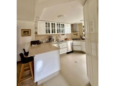 Casa de 3 alcobas en venta en El Escobero, Envigado, 180 m² · foto 6 de 20