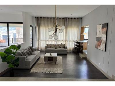 Apartamento de 3 alcobas en venta en El Poblado, Medellín, 277 m² · foto 2 de 20